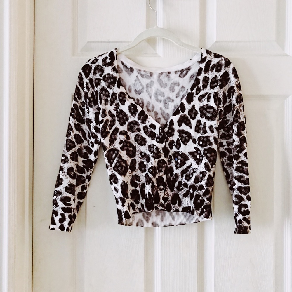 SEQUINED FITTED BLOUSE